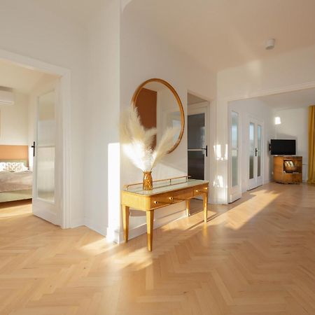 Apartment For 6 People Near Royal Baths Park By Renters Prestige Varşovia Exterior foto