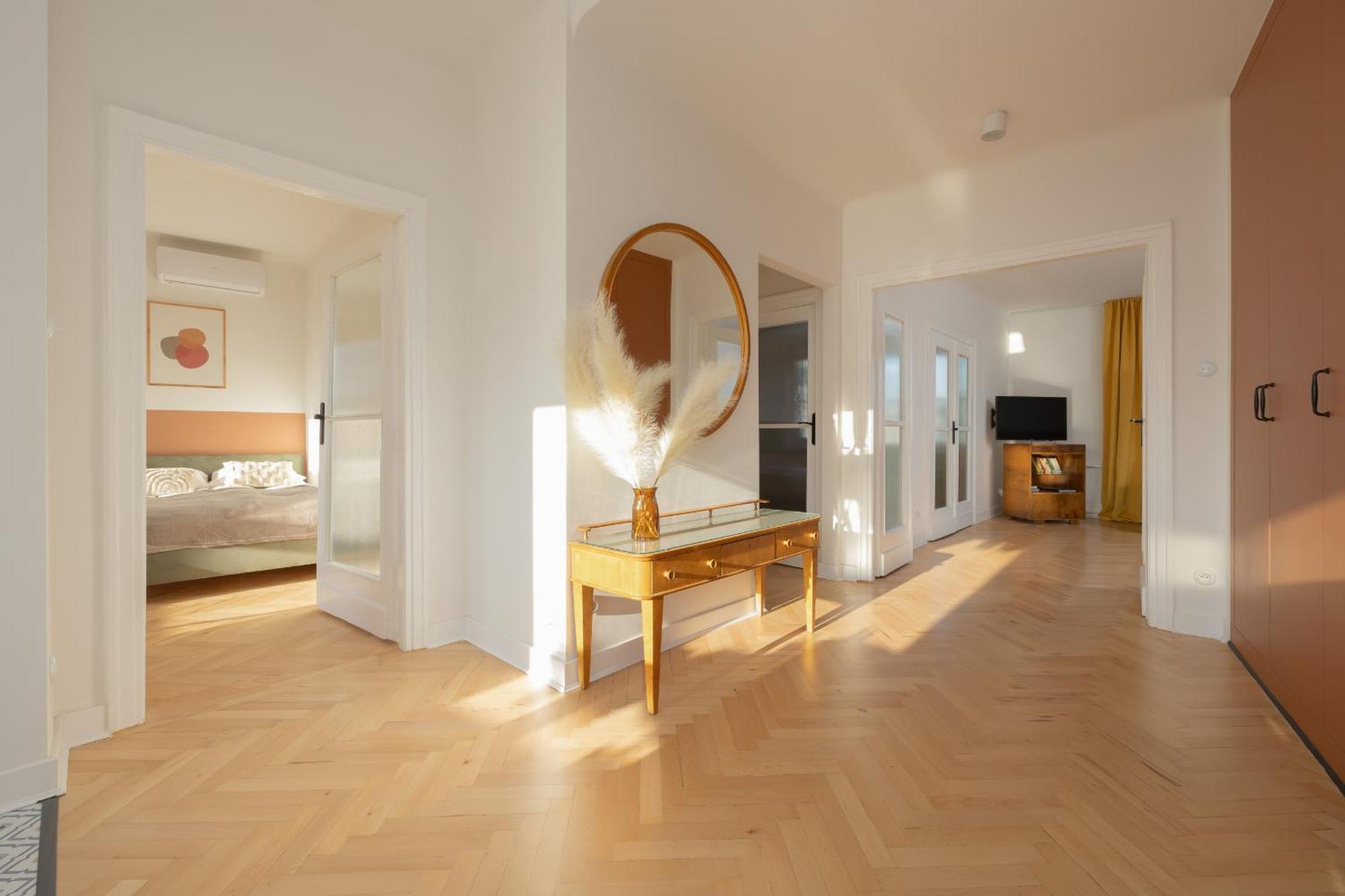 Apartment For 6 People Near Royal Baths Park By Renters Prestige Varşovia Exterior foto